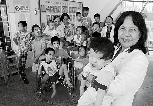 Die im Vietnamkrieg eingesetzten Entlaubungsmittel lösten Krankheiten wie Krebs und Gendefekte aus. (Foto: Alexis Duclos, CC BY-SA 3.0)