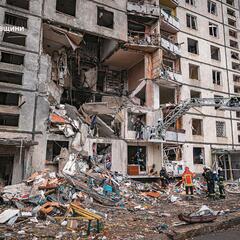 Schäden russischer Bombenangriffe im November 2024 in Charkiw (Foto: DSNS.gov.ua; CC BY-SA 4.0)