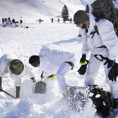 An verschiedenen Stationen können die Mannschaften ihr Wissen unter Beweis stellen. (Foto: Bundesheer/Michael Kerschat)
