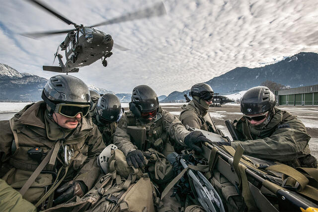 Für die militärische Landesverteidigung wird die Mobilität der Truppe und damit ihre Einsatzfähigkeit erhöht. Dazu beschafft das Bundesheer weitere Hubschrauber. (Foto: Bundesheer/Horst Gorup)