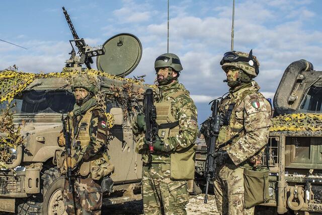 Spezialausbildung von italienischen MLF-Soldaten mit Kameraden der ungarischen und der slowenischen Streitkräfte. (Foto: MLF PO)
