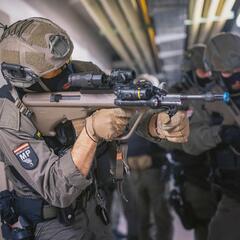 Bei Übungen und Einsätzen ist die vorgeschriebene Schutzausrüstung wesentlich für die Sicherheit und Gesundheit der Soldaten. (Foto: Bundesheer/Daniel Trippolt)