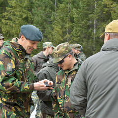Vermessungsexperten staunen über verfälschte Messergebnisse, die durch elektronische Manipulation entstanden sind. (Foto: Bundesheer)