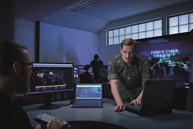 Die Cyber-Truppe begegnet Angriffen im Cyberraum. Das bedeutet: Sie beherrscht das volle Spektrum des Kampfes in Computernetzwerken (Verteidigung, Ausnützung, Angriff). (Foto: Bundesheer)
