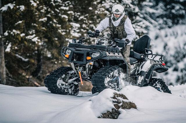 Ein Quadfahrer der Gebirgstruppe transportiert Versorgungsgüter und überbringt Meldungen. (Foto: Bundesheer/Daniel Trippolt)