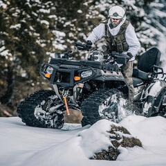 Ein Quadfahrer der Gebirgstruppe transportiert Versorgungsgüter und überbringt Meldungen. (Foto: Bundesheer/Daniel Trippolt)