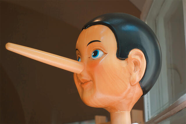 Pinocchios Lügen waren leicht zu erkennen und zu durchschauen. Das Aufdecken von FIMI-Taktiken bedarf hingegen der professionellen Analyse. (Foto: Pixabay-KI-generiert, gemeinfrei)